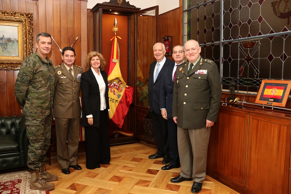 181130_mesa_redonda_simbolos_espana